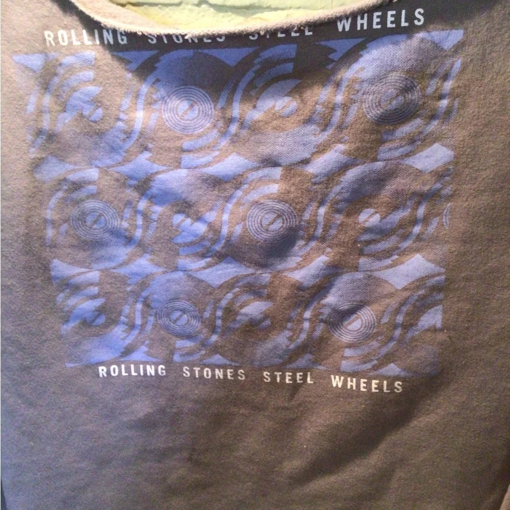 New! Vintage off shoulder Stones Steel wheels Gray  Sweatshirt - Picture 2 of 3